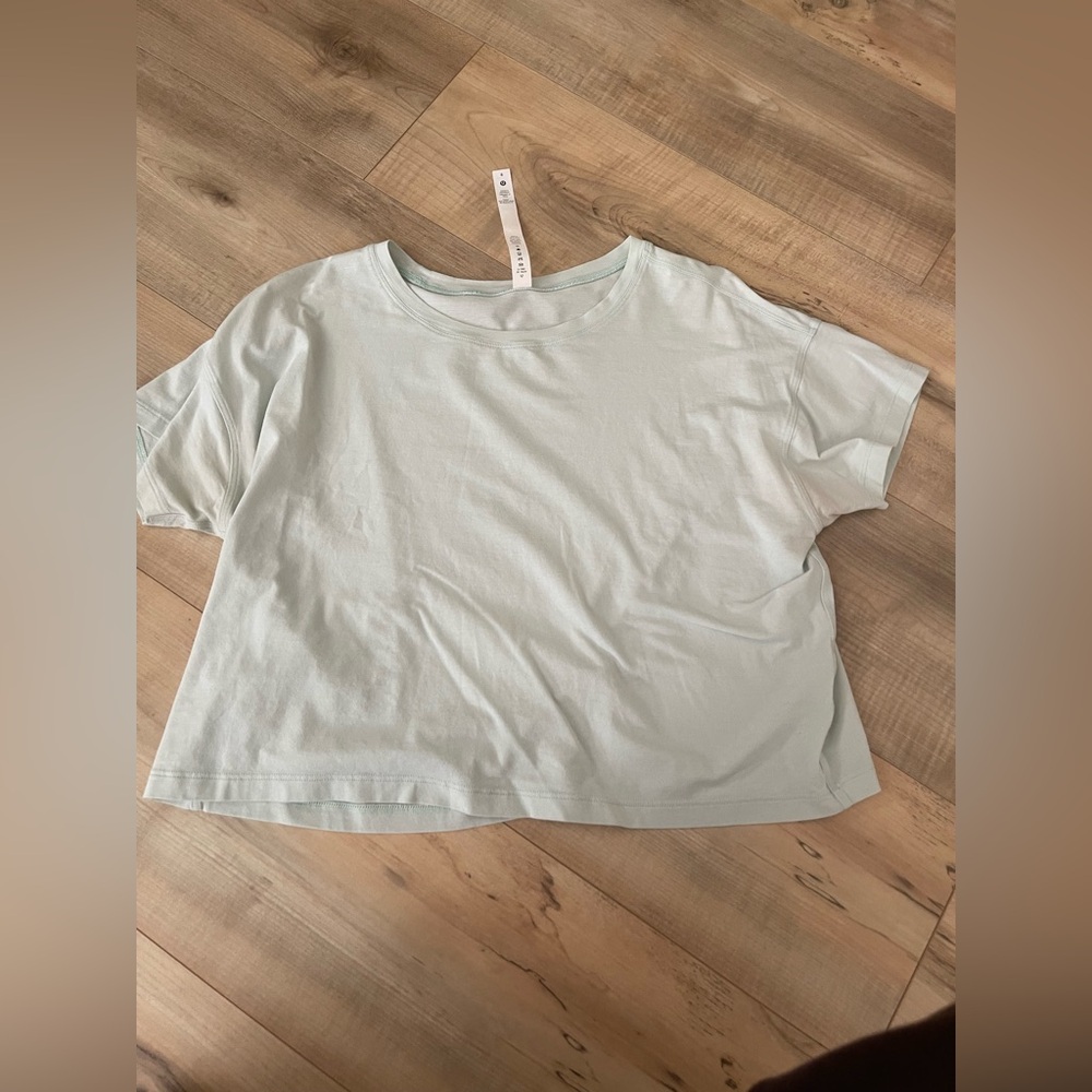 Lululemon crop t 8